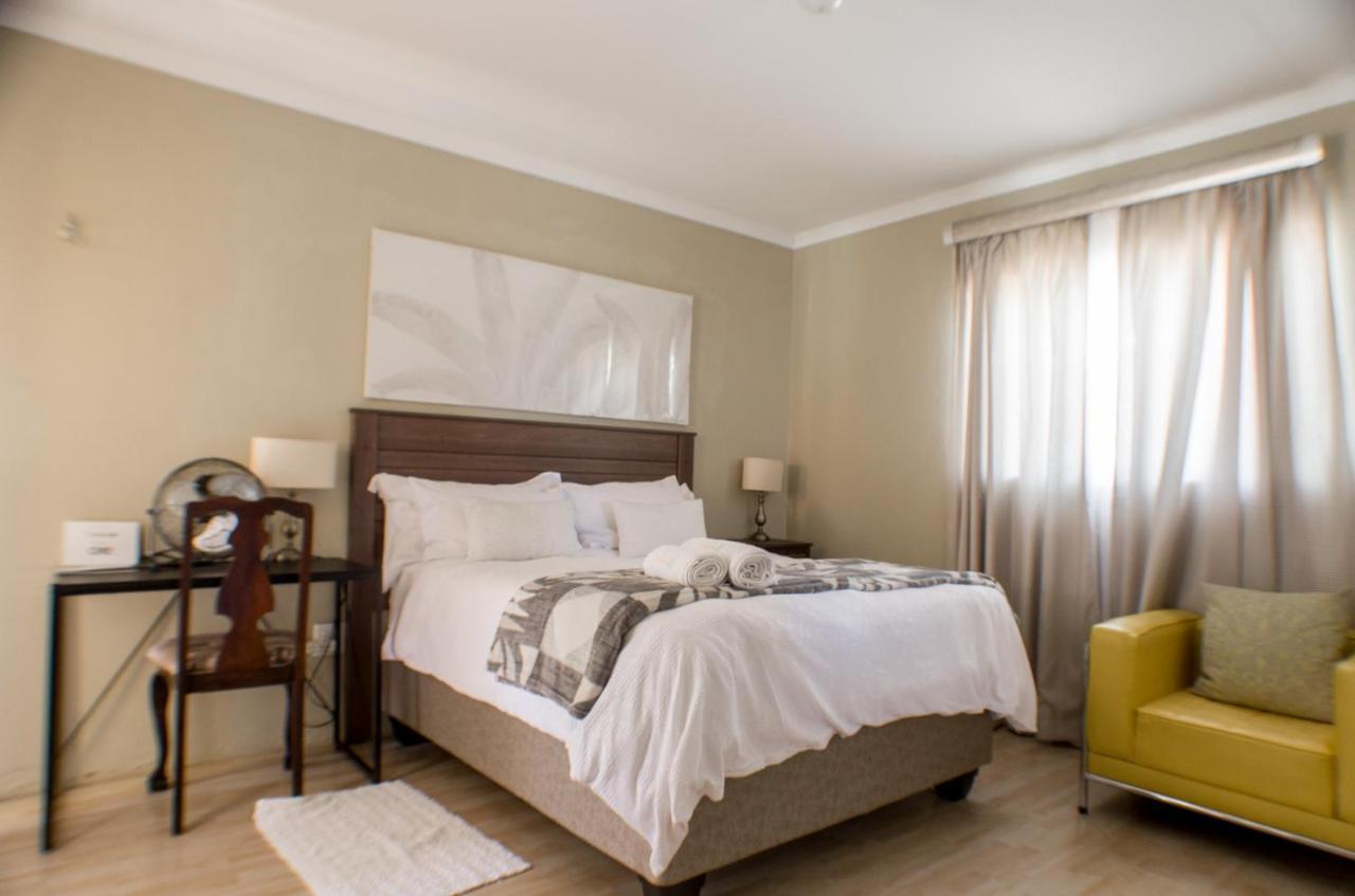 רסטנבורג Seroloana Guest House מראה חיצוני תמונה