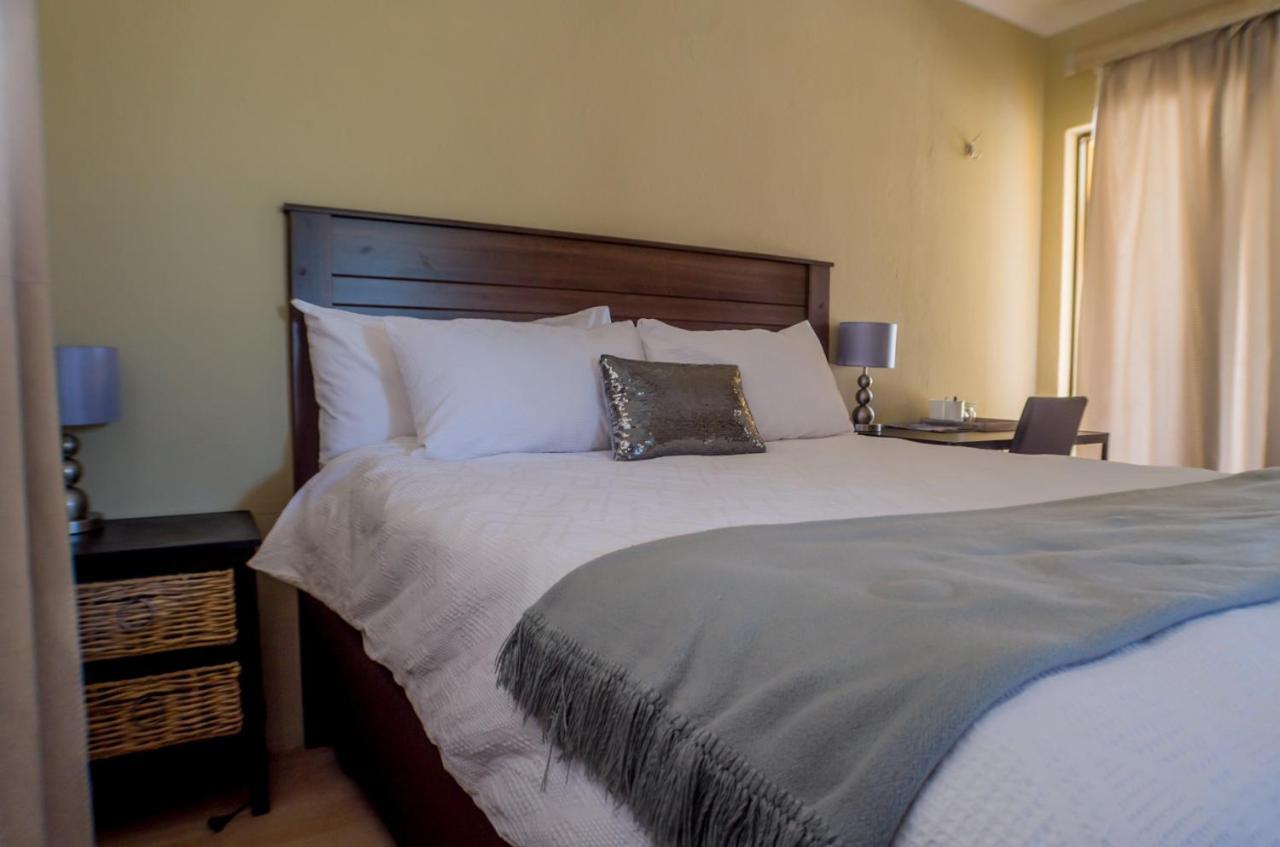 רסטנבורג Seroloana Guest House מראה חיצוני תמונה