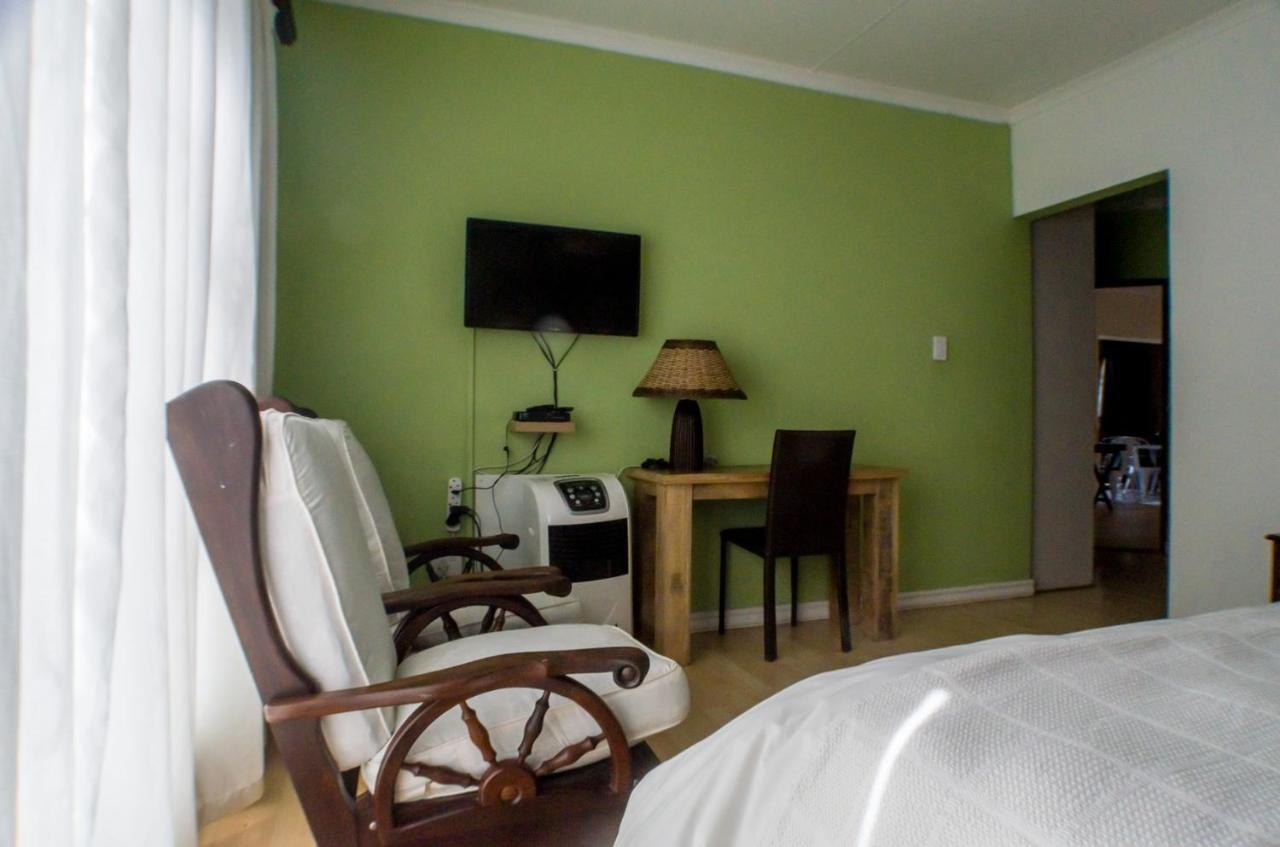 רסטנבורג Seroloana Guest House מראה חיצוני תמונה