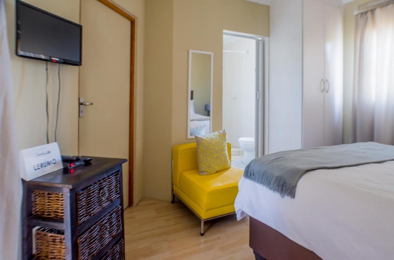 רסטנבורג Seroloana Guest House מראה חיצוני תמונה