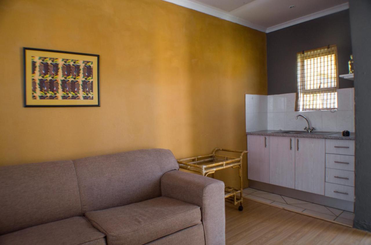 רסטנבורג Seroloana Guest House מראה חיצוני תמונה