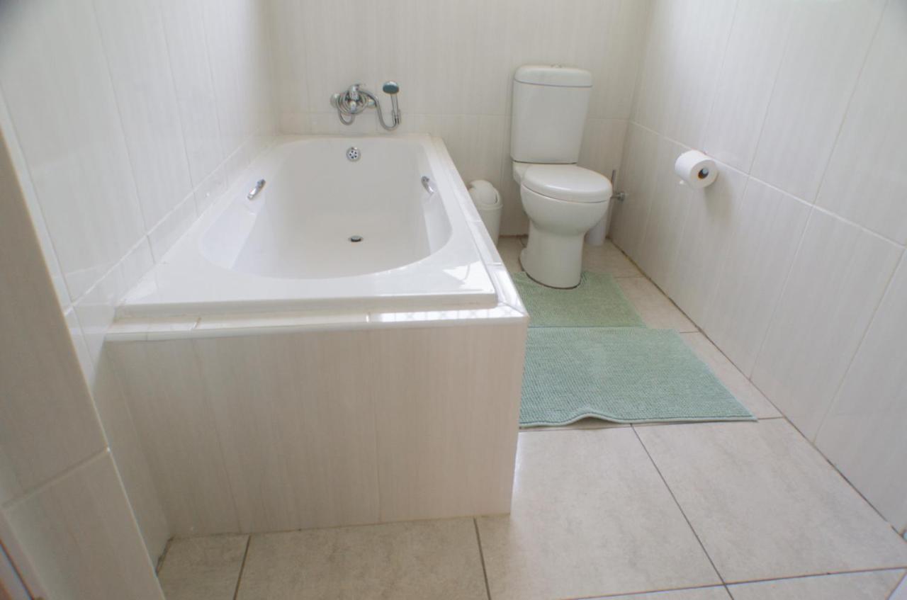 רסטנבורג Seroloana Guest House מראה חיצוני תמונה